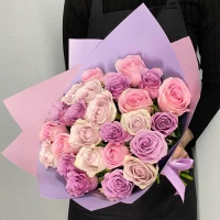 Авторский нежный микс из 25 роз